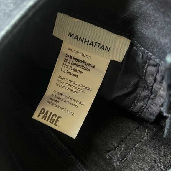 Paige manhattan mid rise luxuriously soft flawless fit slim boot jeans. Size 26 - Picture 10 of 13